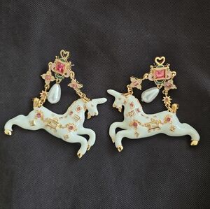 Statement Unicorn Drop Earrings Enamel, Pearl, Pink Crystals Fantasycore ✨